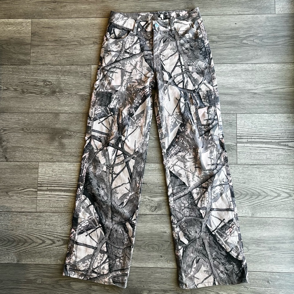 Bamboo Jeans Juniors Pink & Brown Camo Cargo Jeans Pants Stretch Pockets Size 5